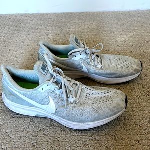 Grey Nike Zoom Pegasus